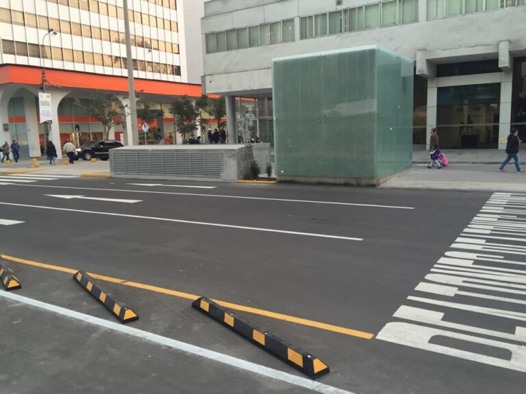 Estacionamientos-subterráneos-Lima,-Perú-11