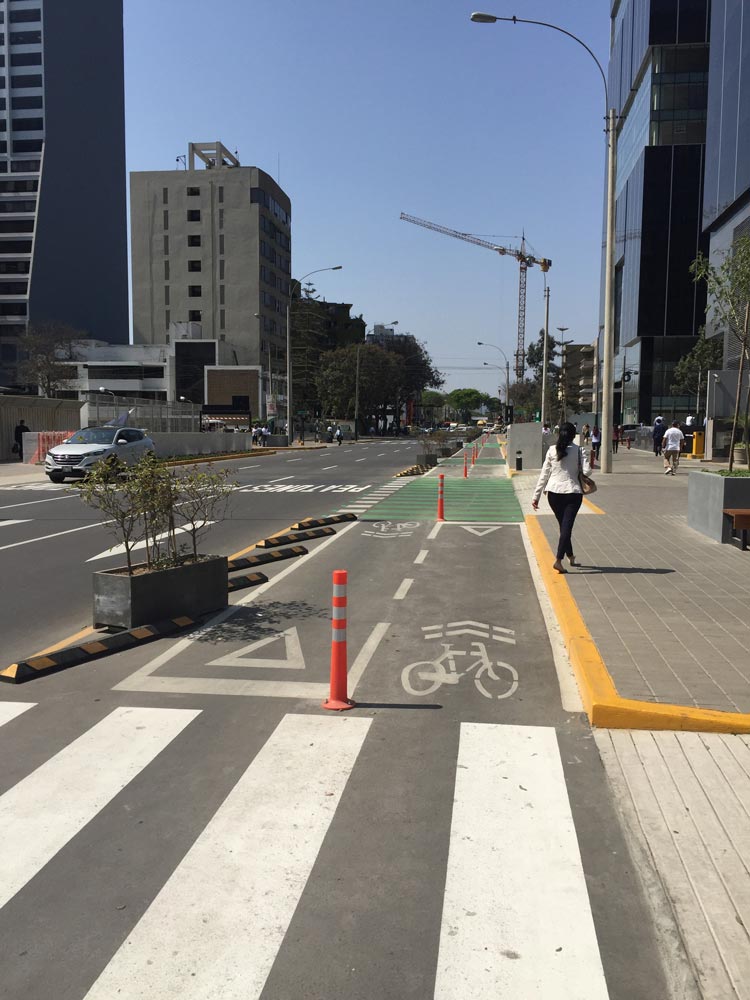 Estacionamientos-subterráneos-Lima,-Perú-13