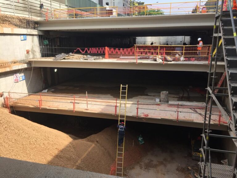 Estacionamientos-subterráneos-Lima,-Perú